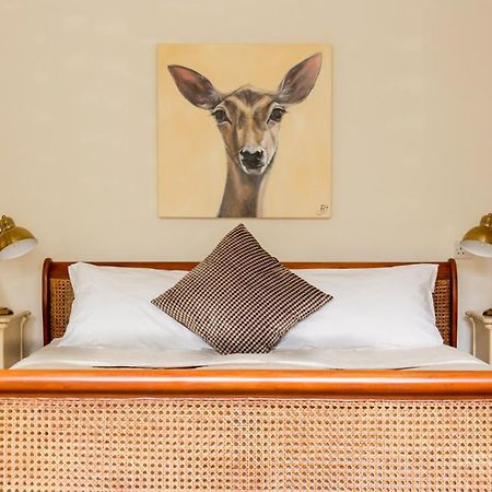 Daisybank Cottage Boutique Bed And Breakfast Брокенхърст Екстериор снимка